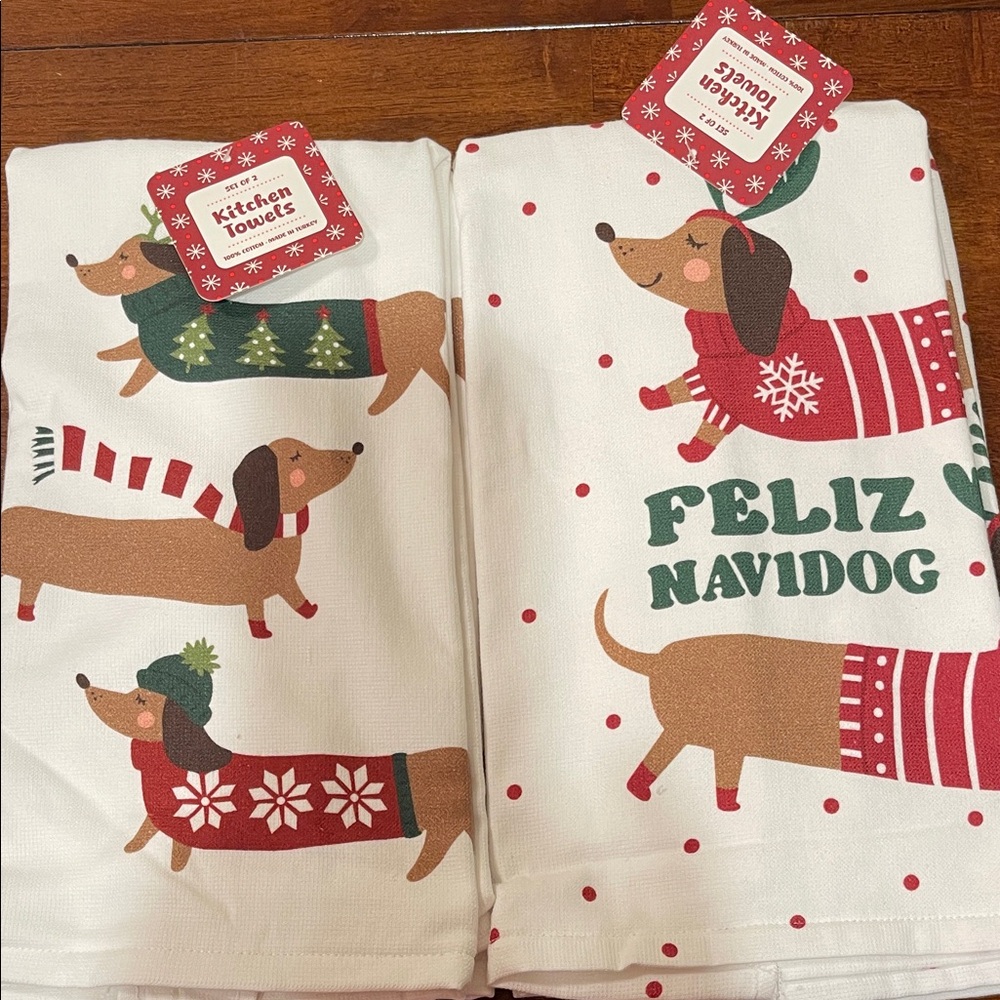 Feliz Navidog Kitchen Towels - Festive Dachshund Design
**Four towels**
